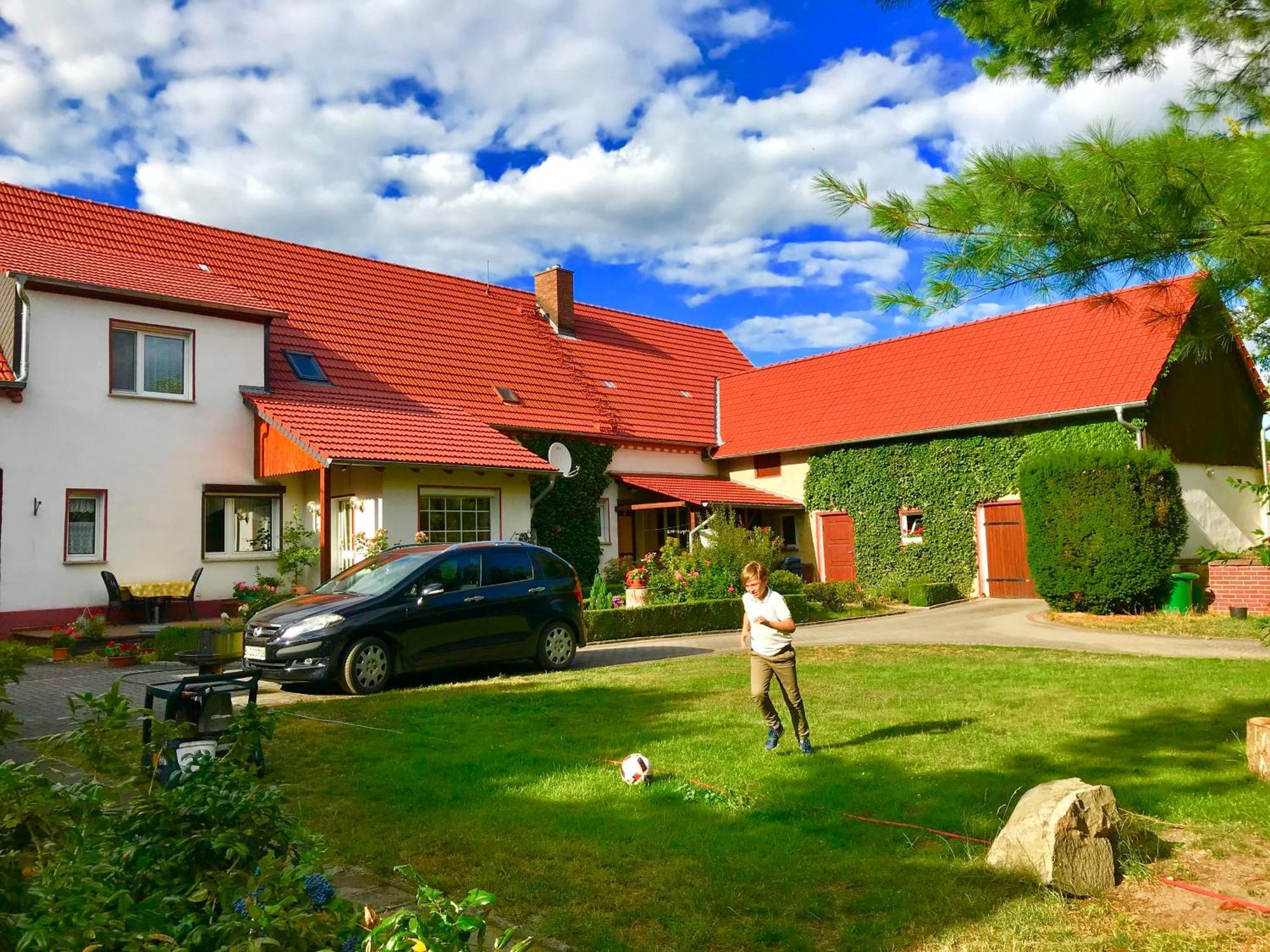 Top-Moderne Ferienwohnung Und Apartments Auf Frueherem Wunderschoenen Bauernhof Im Elbe-Elster-Kreis In Brandenburg Bei Herzberg-Elster, Schoenewalde, Holzdorf Екстериор снимка