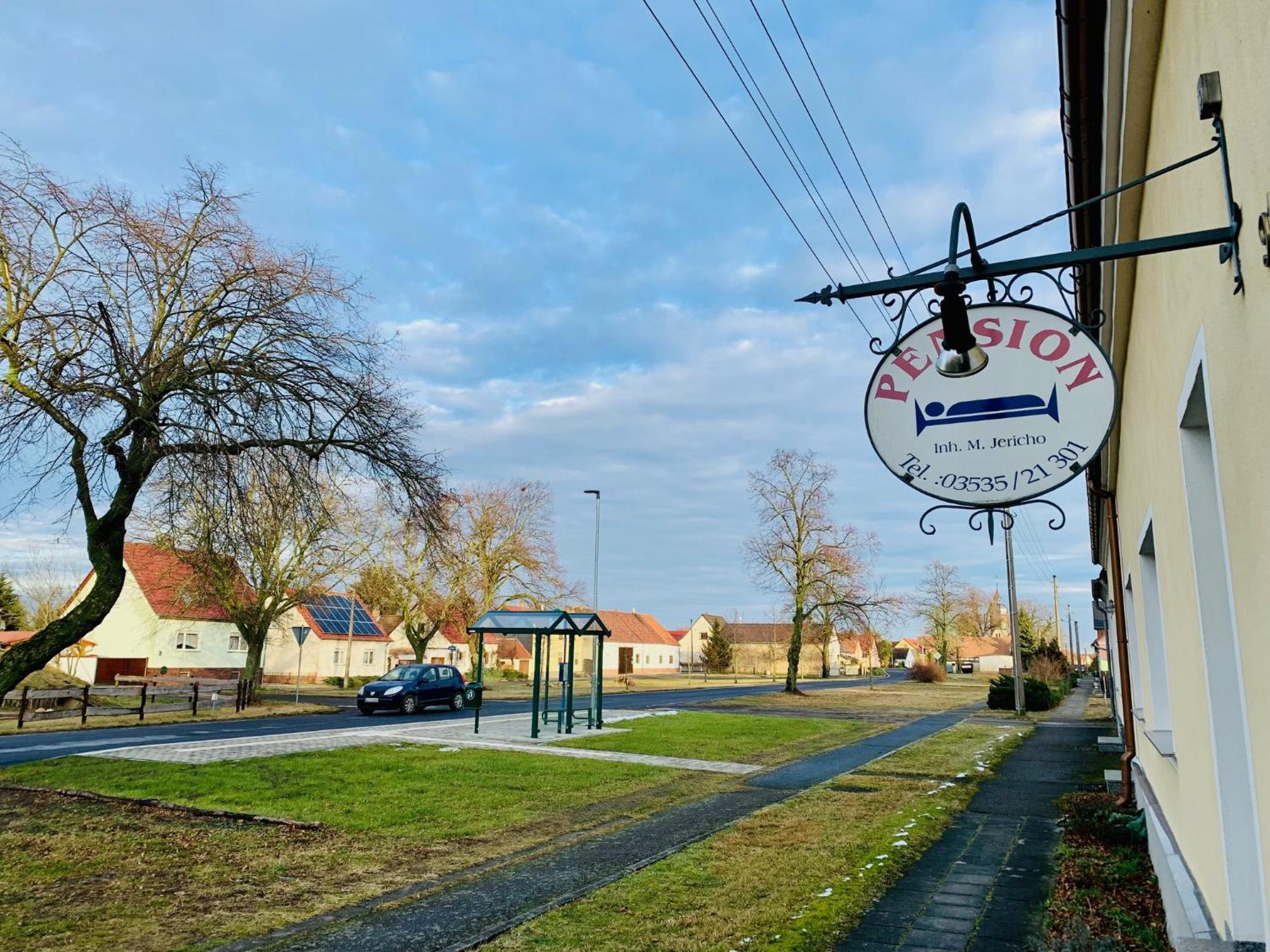 Top-Moderne Ferienwohnung Und Apartments Auf Frueherem Wunderschoenen Bauernhof Im Elbe-Elster-Kreis In Brandenburg Bei Herzberg-Elster, Schoenewalde, Holzdorf Екстериор снимка